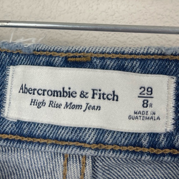 Abercrombie & Fitch High Rise Mom Blue Jeans Distressed sz 29 /8R - Picture 4 of 6